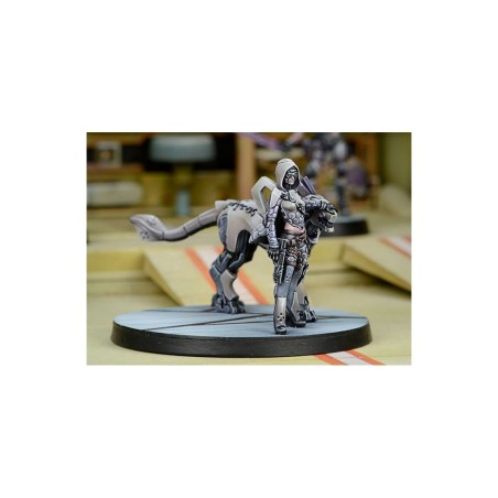 Aleph: Andromeda, Sophistes of the Steel Phalanx (Submachine Gun)